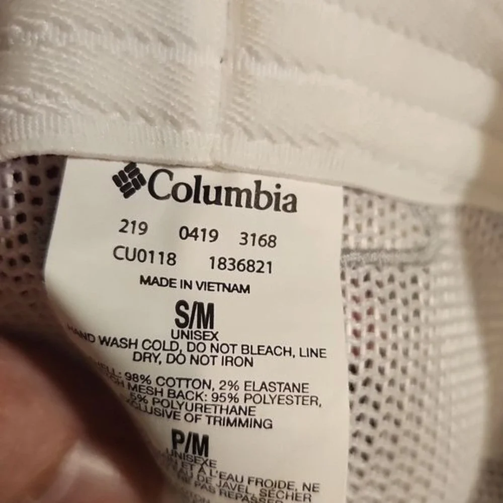 NWOT Columbia PFG Black White Mesh Flex Fit Hat M Unisex Gold Logo Fish Boat